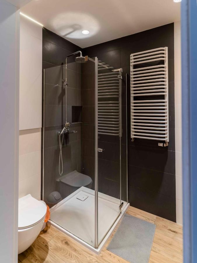 First -- Green Zoliborz Apartment 2 华沙 外观 照片