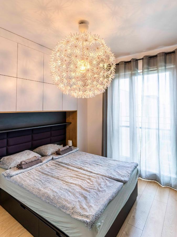 First -- Green Zoliborz Apartment 2 华沙 外观 照片